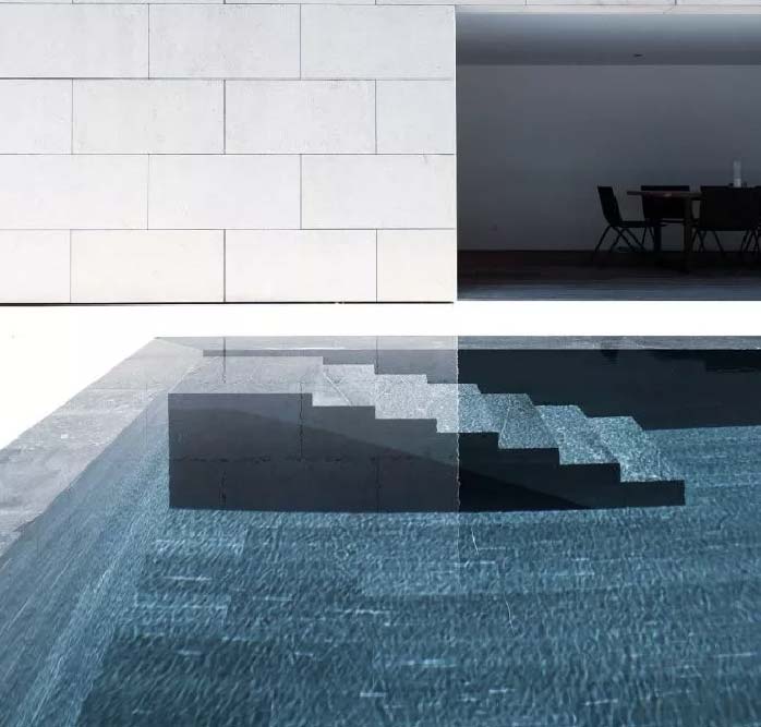 Piscine design / miroir / à débordement 