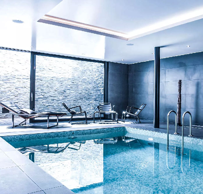 Piscine intérieure / wellness 